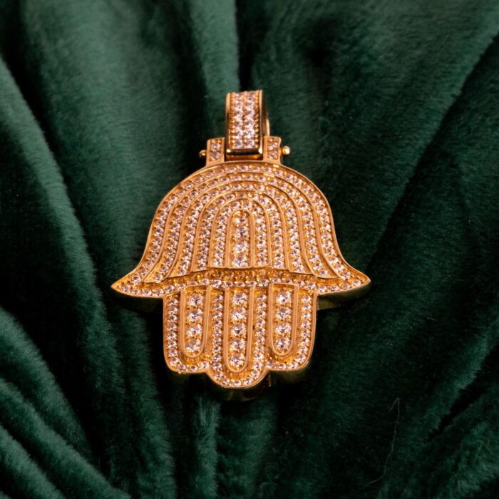 Hamsa-grande-oro-amarillo-MENS-fondo-verde